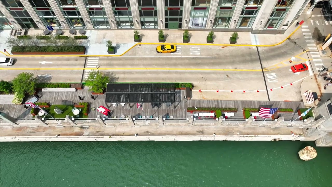 Transformation of Merchandise Mart Chicago by Synlawn Chicago