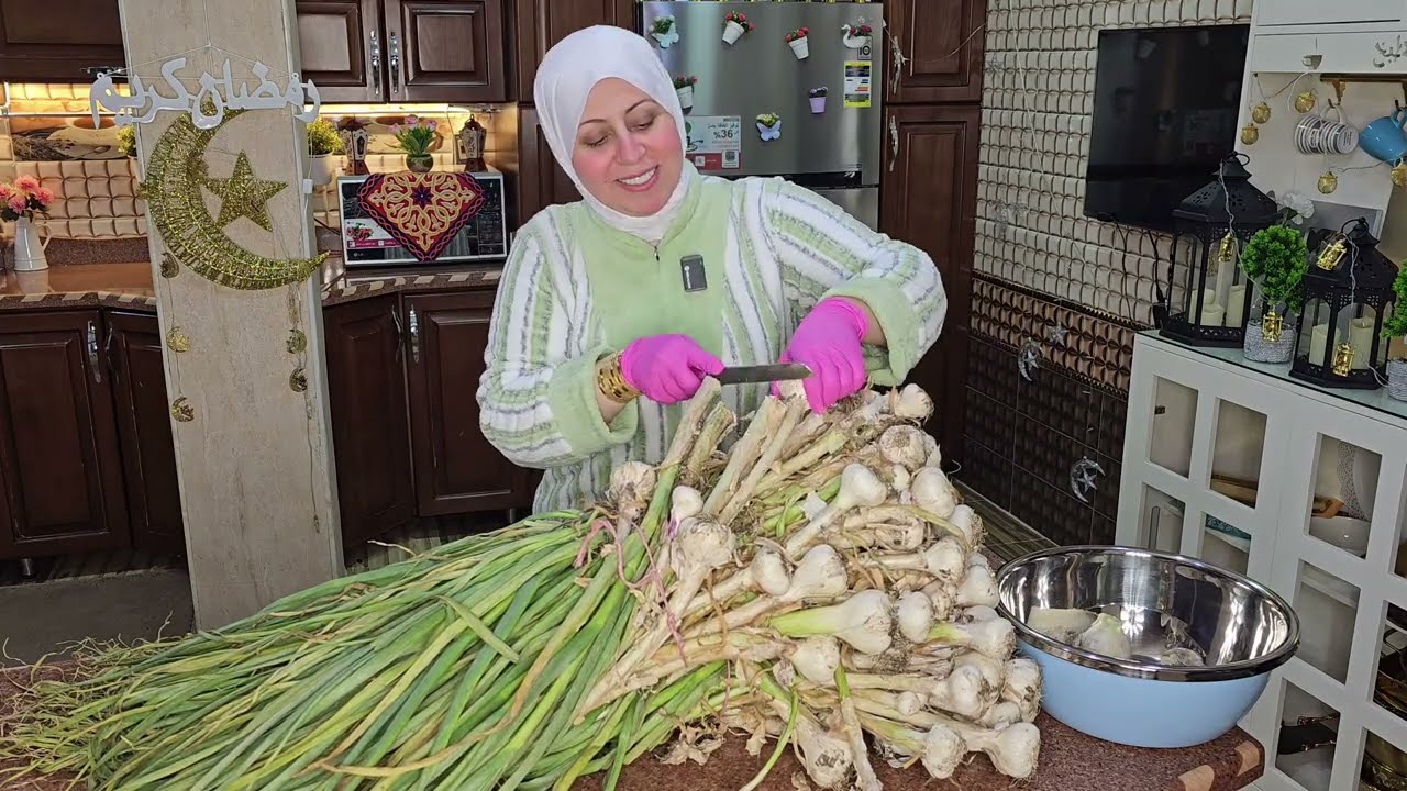 اعملى منه البودرة والمعجون 🥰 اتعبي يوم وارتاحي باقي السنة 🥰