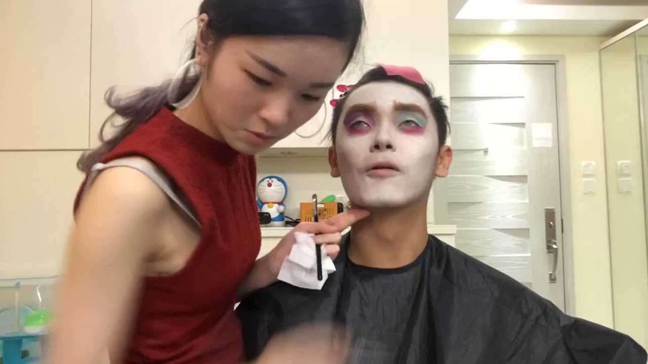 EA Part 2: The making-of video of Mad Hatter's makeup