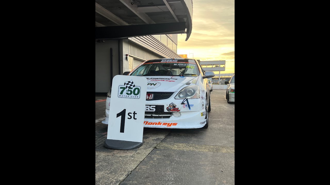 Silverstone National On board Hot Hatch Race 1:05:333 Civic Type R