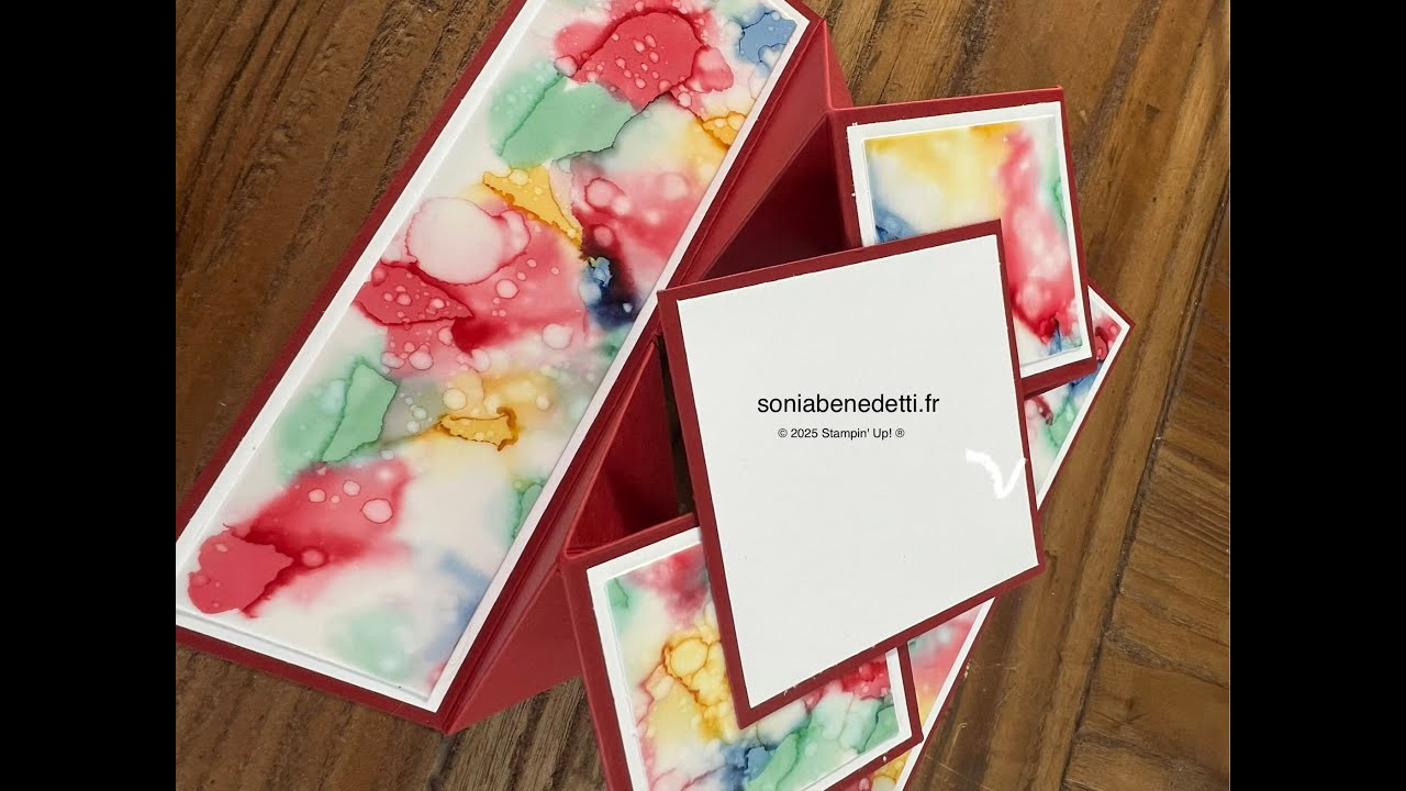 Carte en relief avec technique de feutres à alcool sur papier vélin