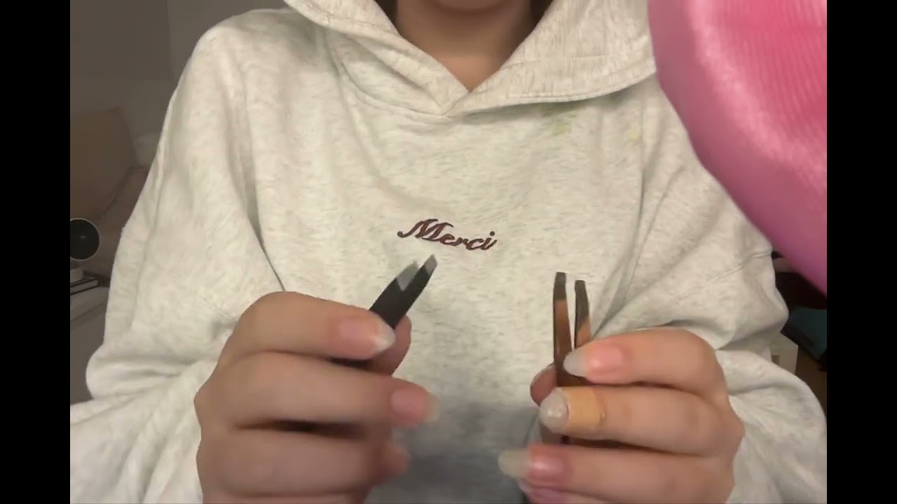 pov theres something in ur eye?! (ASMR)
