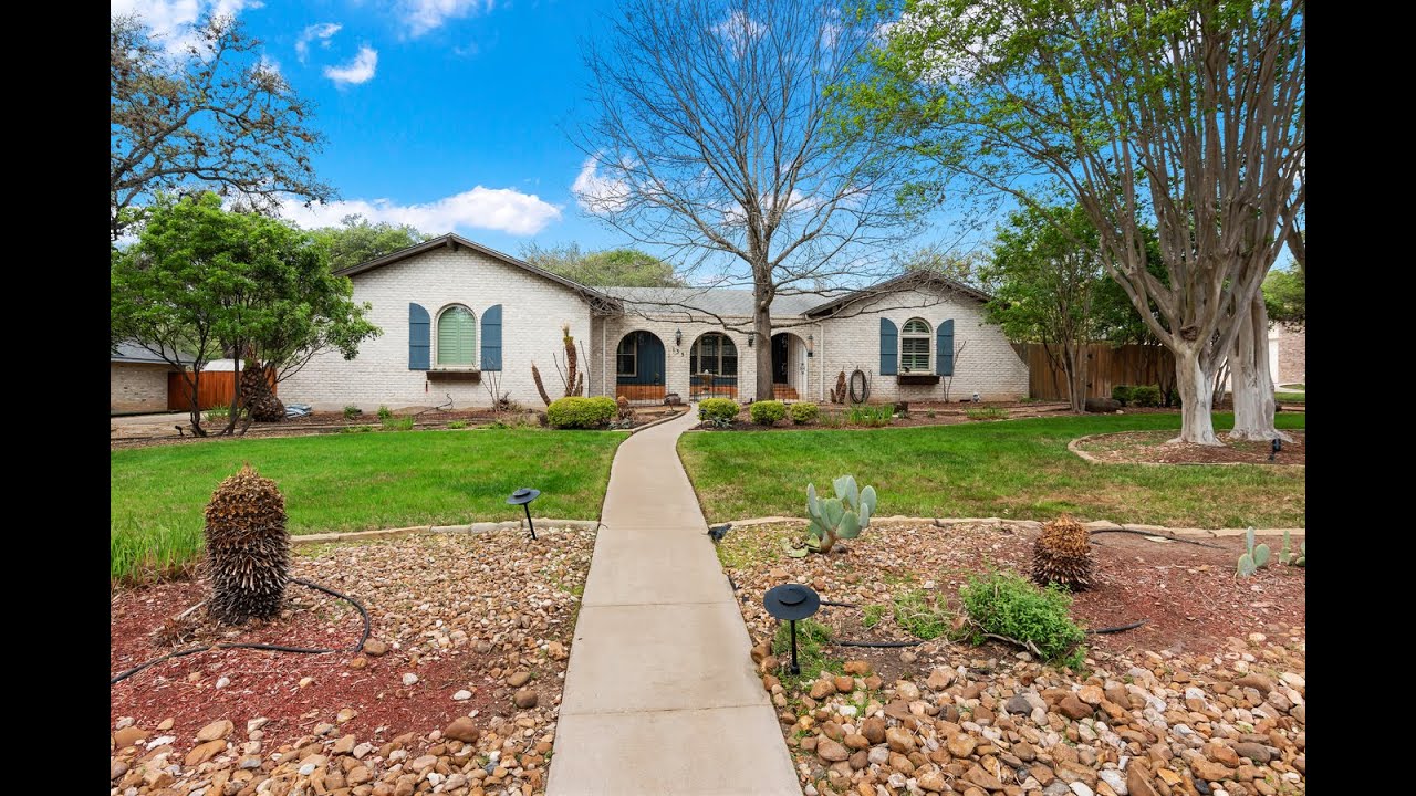 133 Ridge Trail Street, Hollywood Park, TX 78232