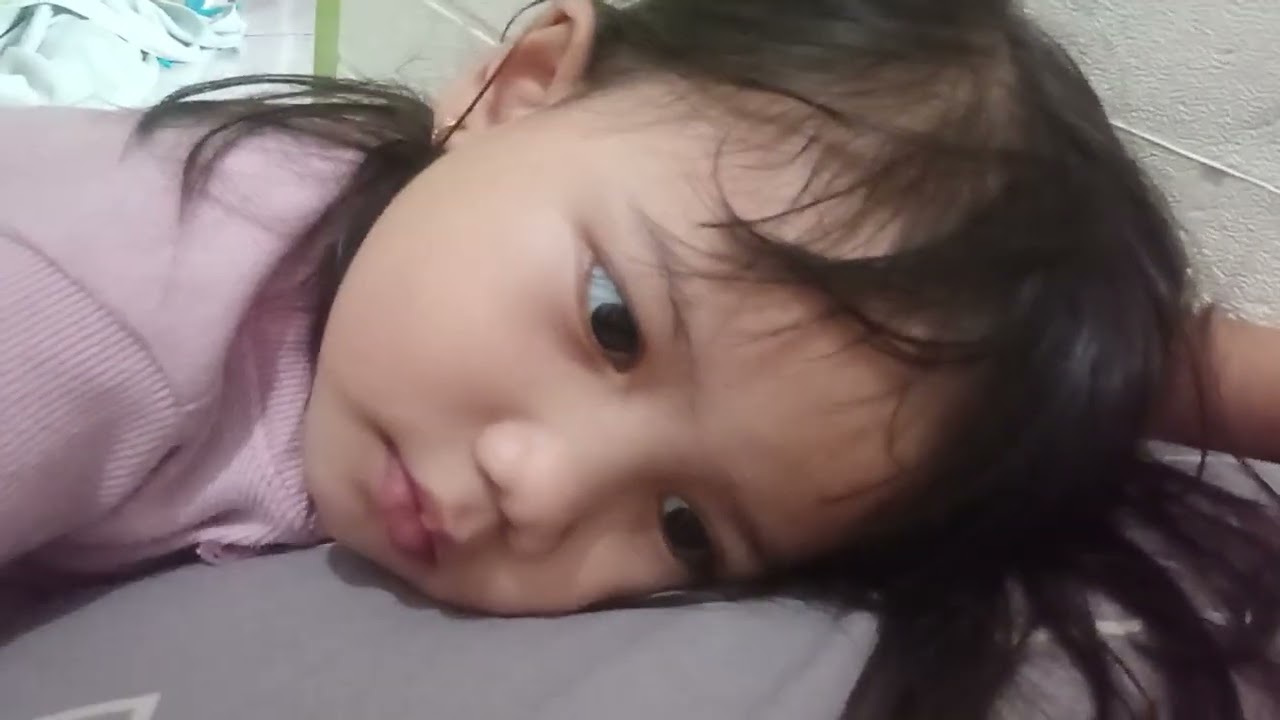 Hellooo.. Ini zalika.. Kalau dia pemalas berarti anak ayah.. 😅