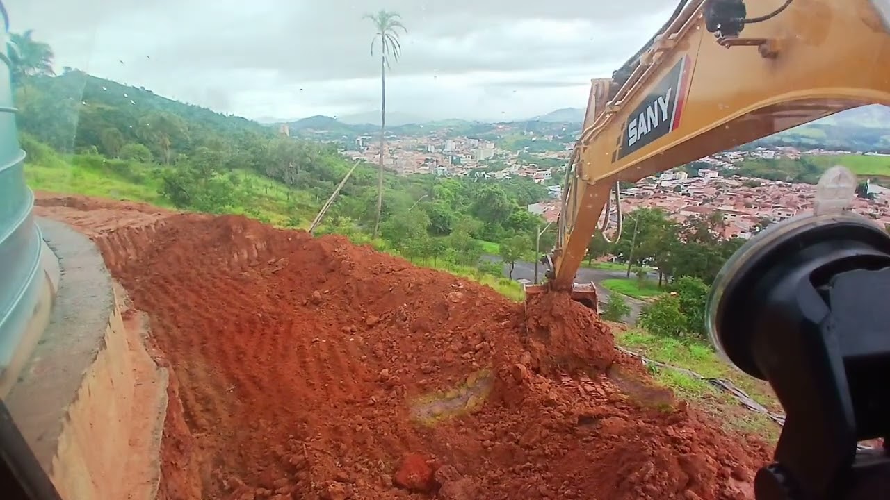 OLHA O PERIGO AQUI NA OBRA 