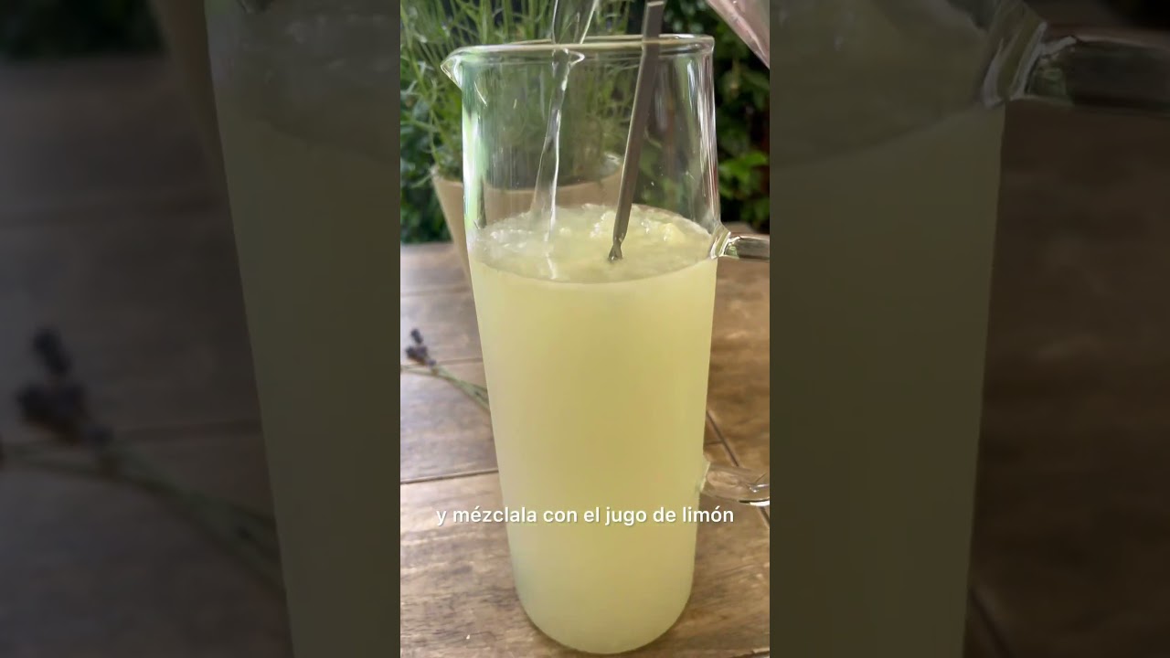 Limonada lavanda 💜 . 