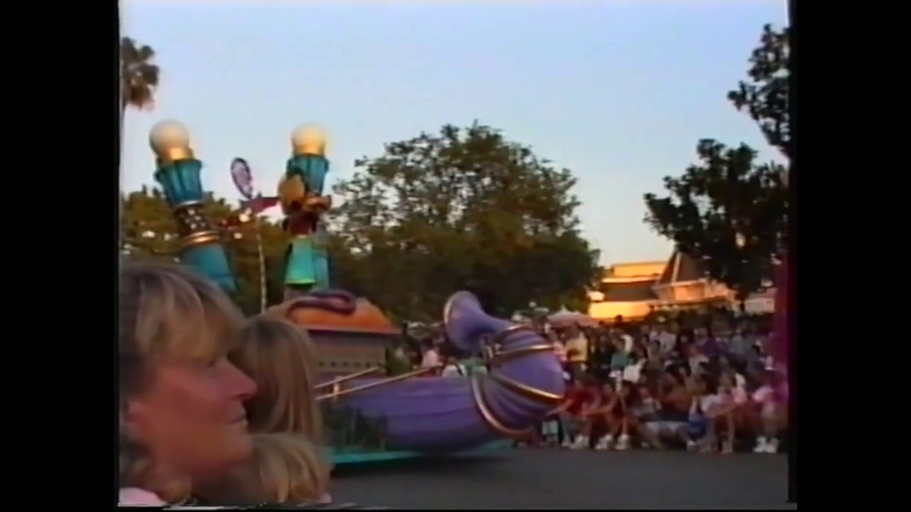 Disney World According To Goofy Parade At Disneyland Anaheim Los Angeles 1992