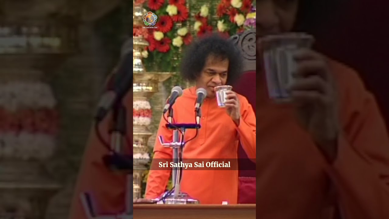 Prema Mudita Manase Kaho Rama Rama Ram | Baba Sings