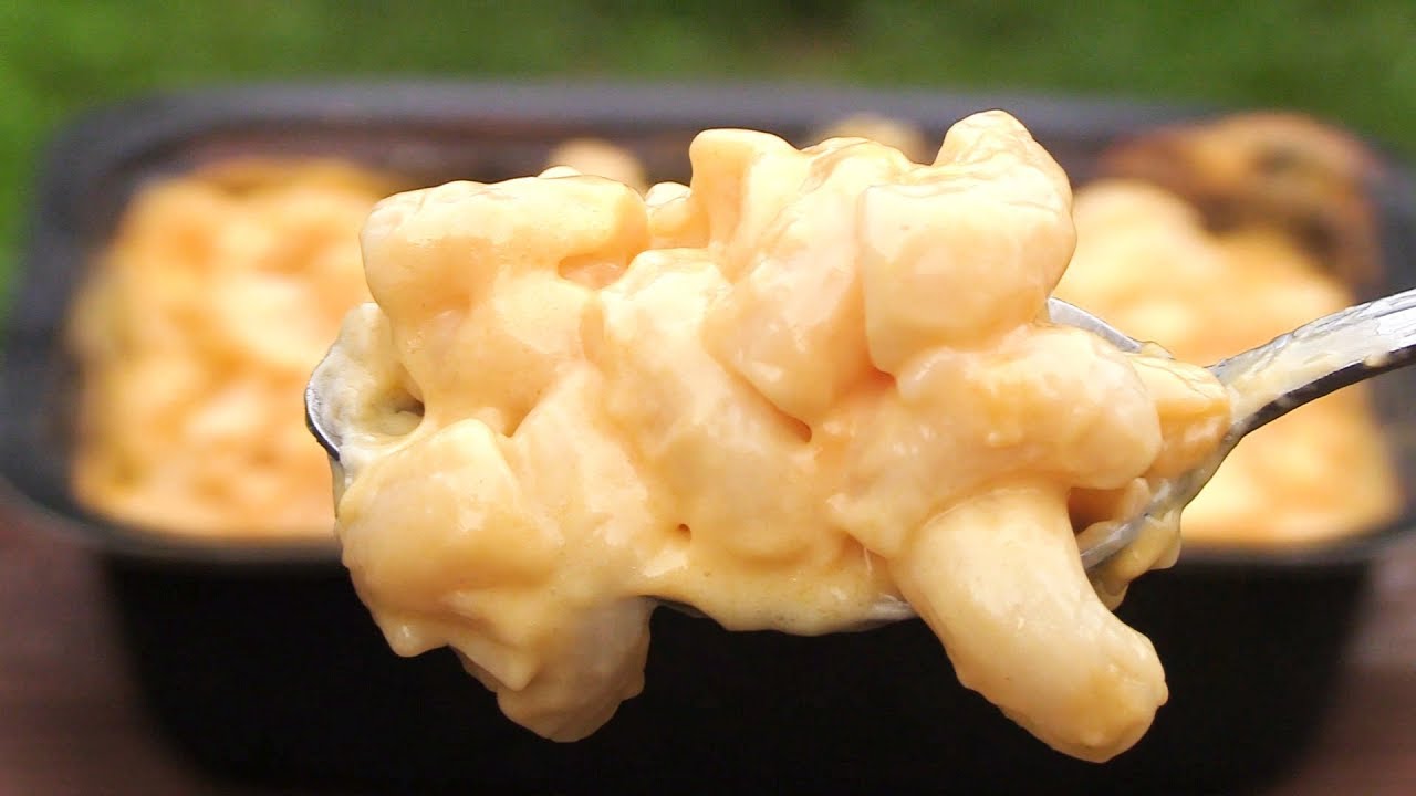 Best Ever FROZEN Macaroni & Cheese - WHAT IS LARRY EATING?? - The Wolfe Pit