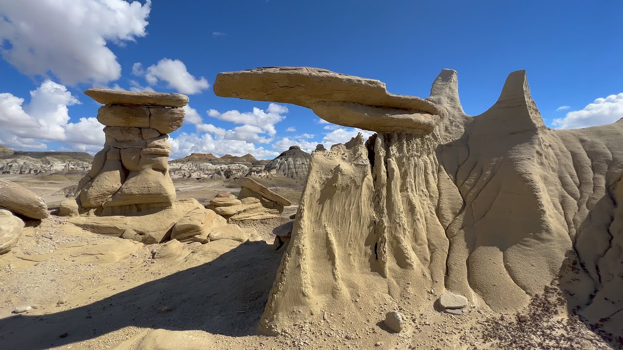 Bisti/De-Na-Zin Wilderness - (northwest side)  New Mexico -  4K