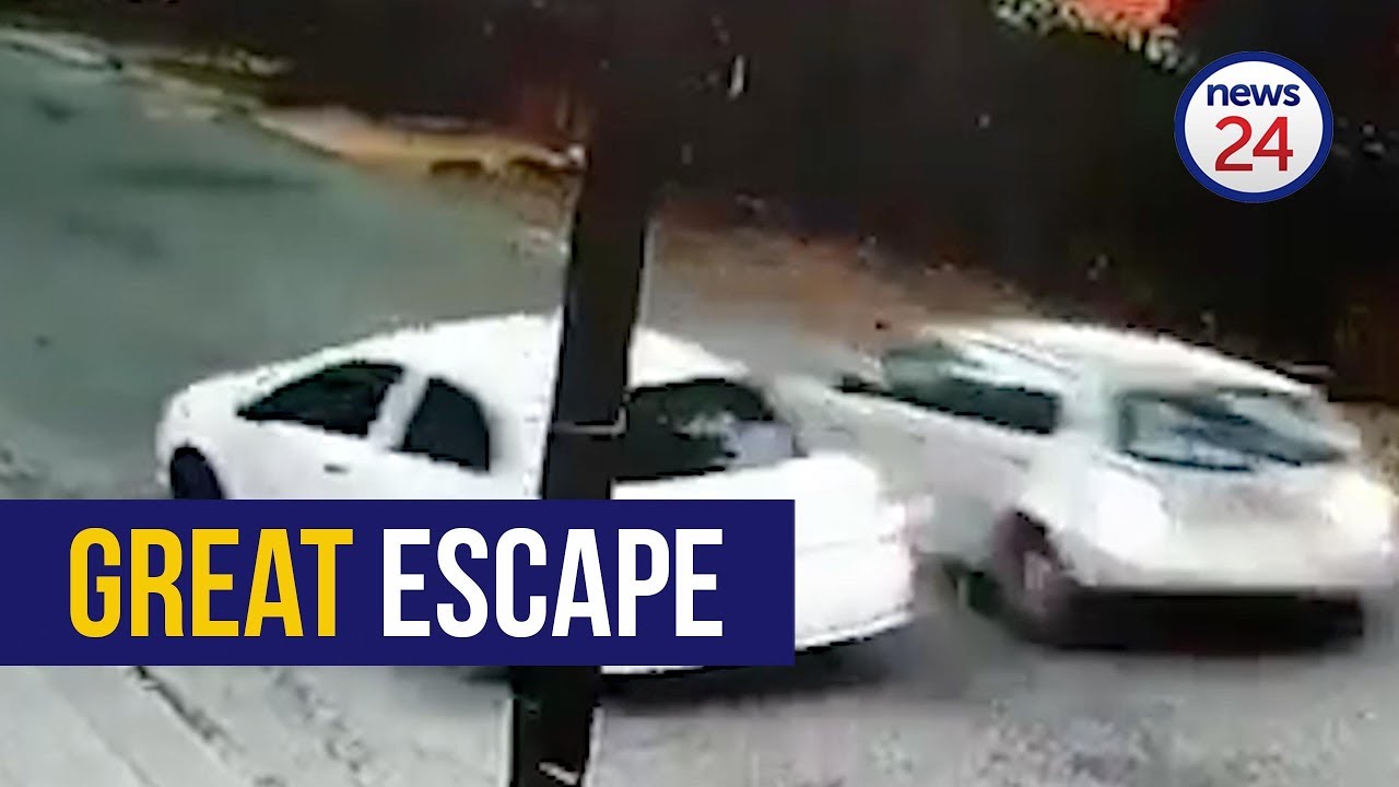WATCH: Motorist escapes hijacking, reverses into assailants' car