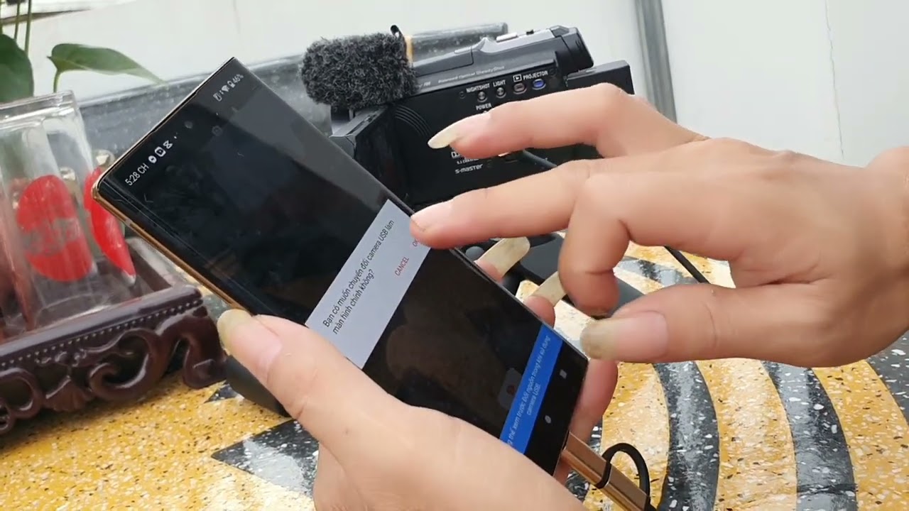 Hướng dẫn kết nối máy quay để live stream trực tiếp bằng điện thoại Android