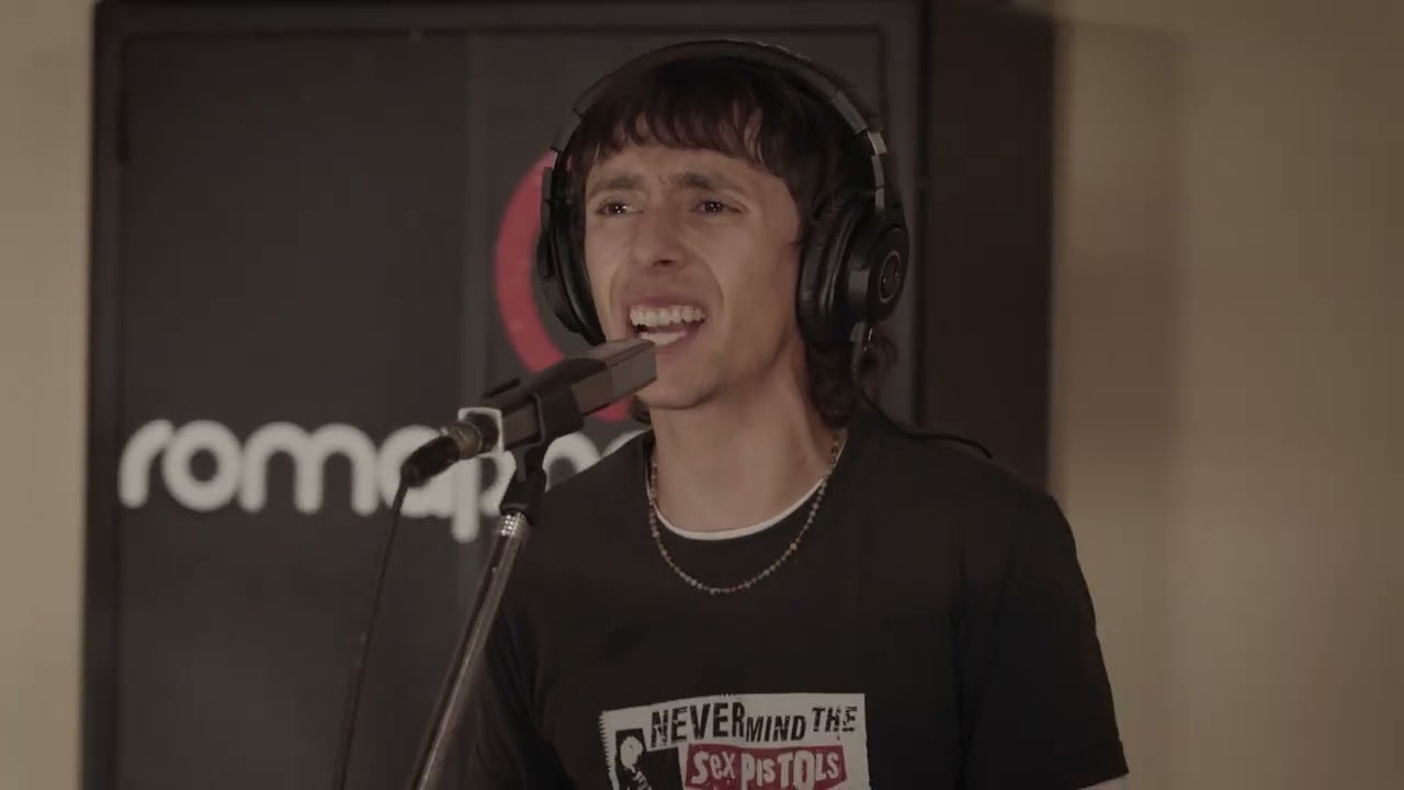 SOLO POR HOY - VINO (Mural Live Session en ROMAPHONIC)