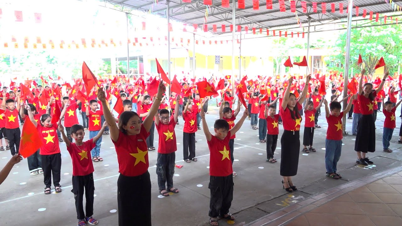 HOẠT ĐỘNG KỶ NIỆM 80 NĂM QUỐC KHÁNH 2 9 TẠI TRƯỜNG TIỂU HỌC LƯƠNG SƠN