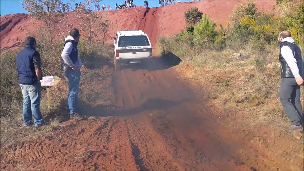 Nissan Terrano I Offroad Compilation #1