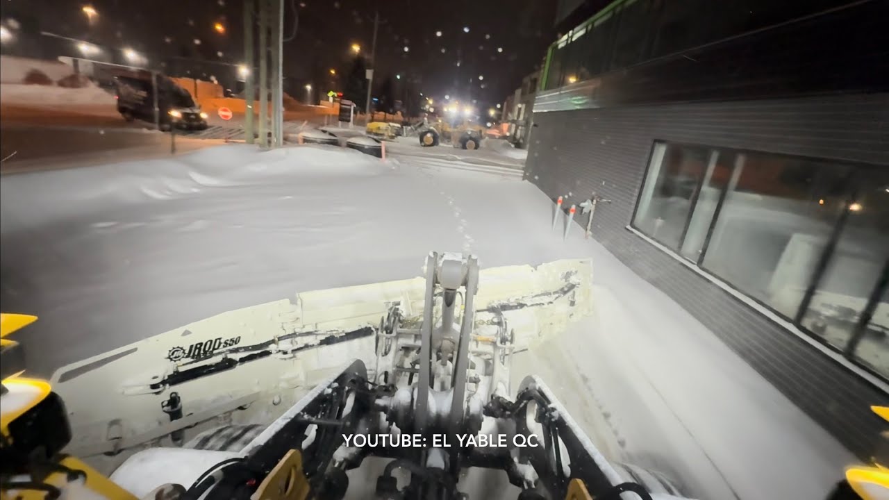 ** Snow Plowing Commercial Outlets / 3