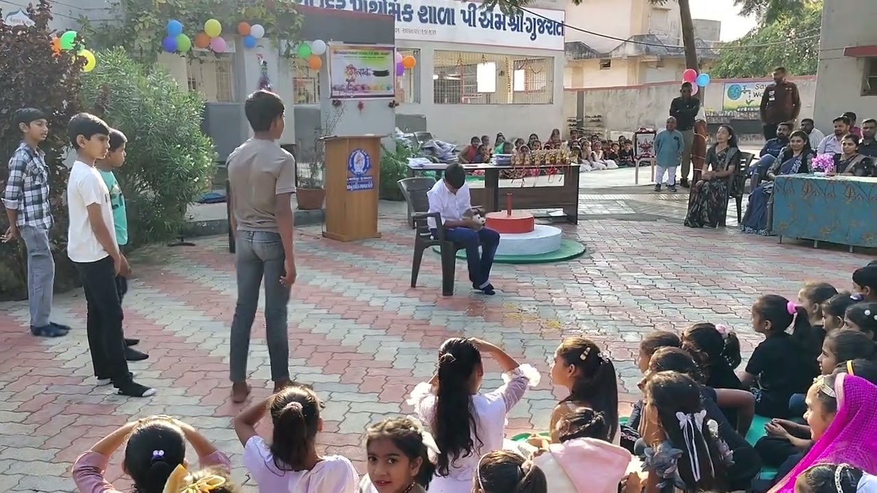 ધોરણ 7 અને 8 ના વિદ્યાર્થીઓ - નાટક (આજ સુધારે આવતી કાલ)