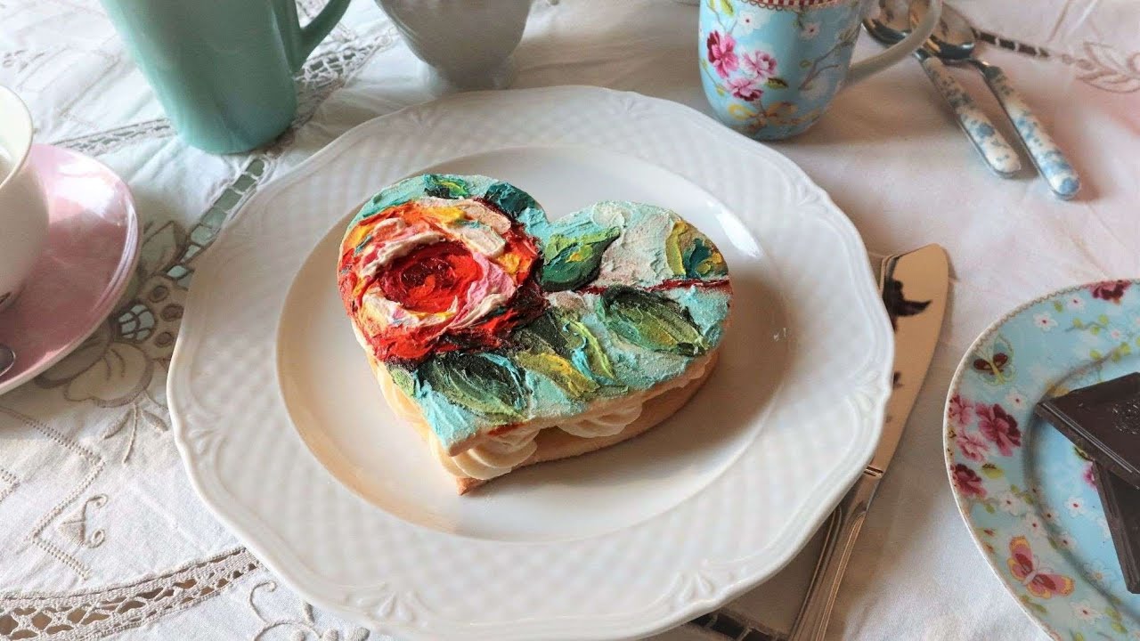 HOW TO DECORATE COOKIES WITH  AN ABSTRACT ROSE - palette knife and buttercream