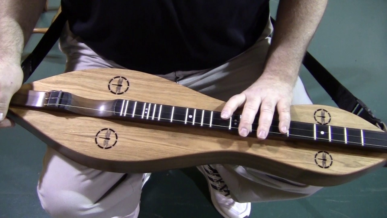 Folkcraft® Instruments Custom Series Dulcimer Demo, California Body Size, Walnut Body/Butternut Top