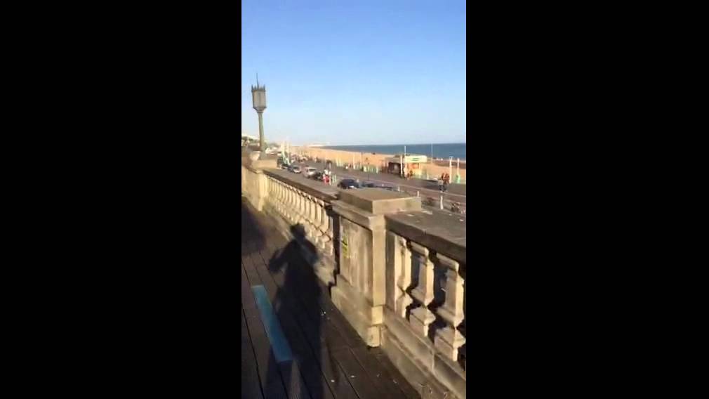 The Photographers Eye: The Brighton Wheel And A Street Artist Called Nick