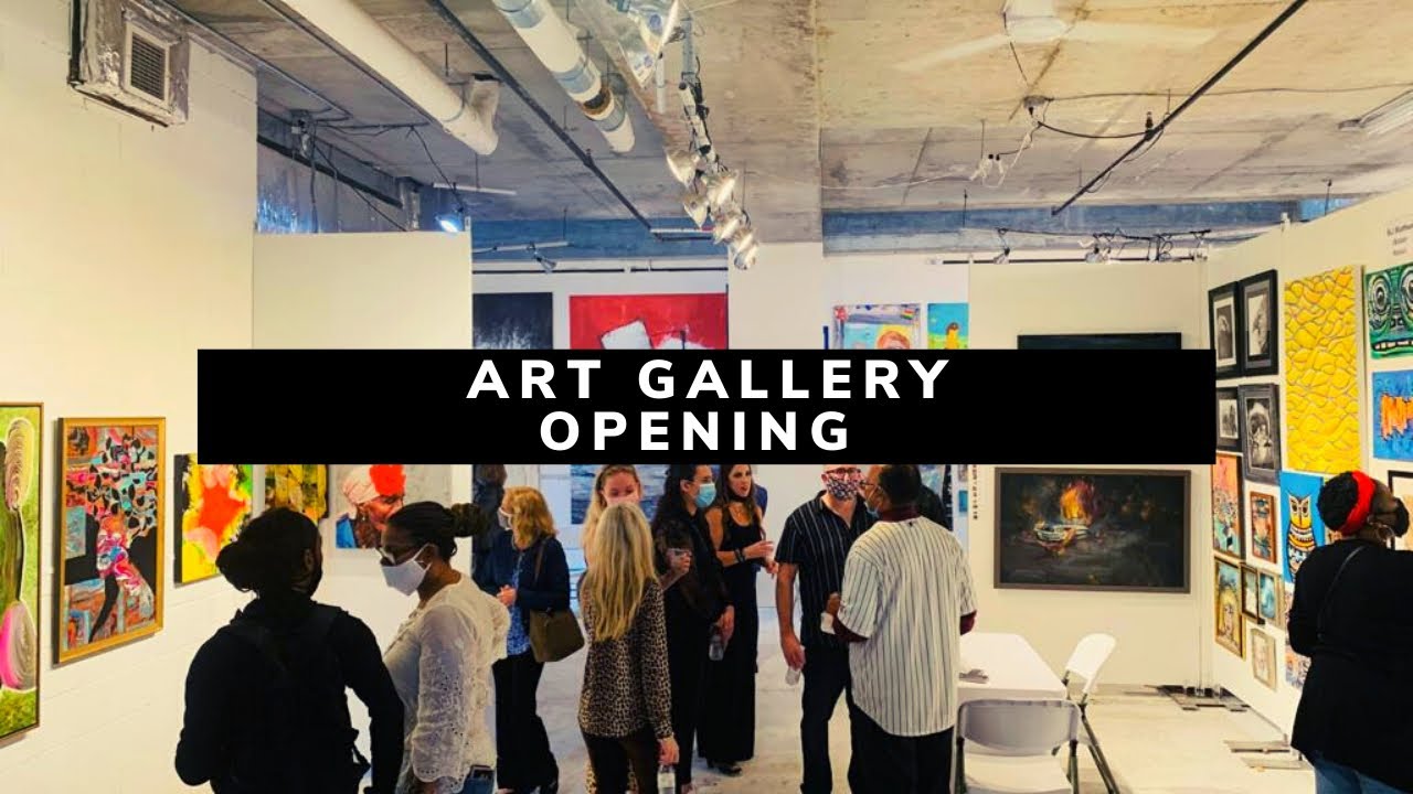 Art Gallery in Chelsea, Manhattan before the Opening Reception 🖼🥂