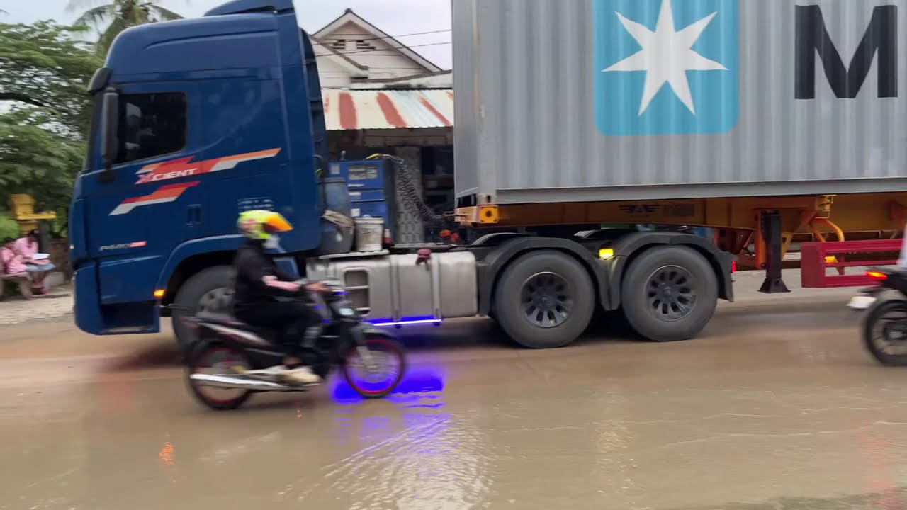 A view of trucks on the road in 2026  | Freight traffic jam time