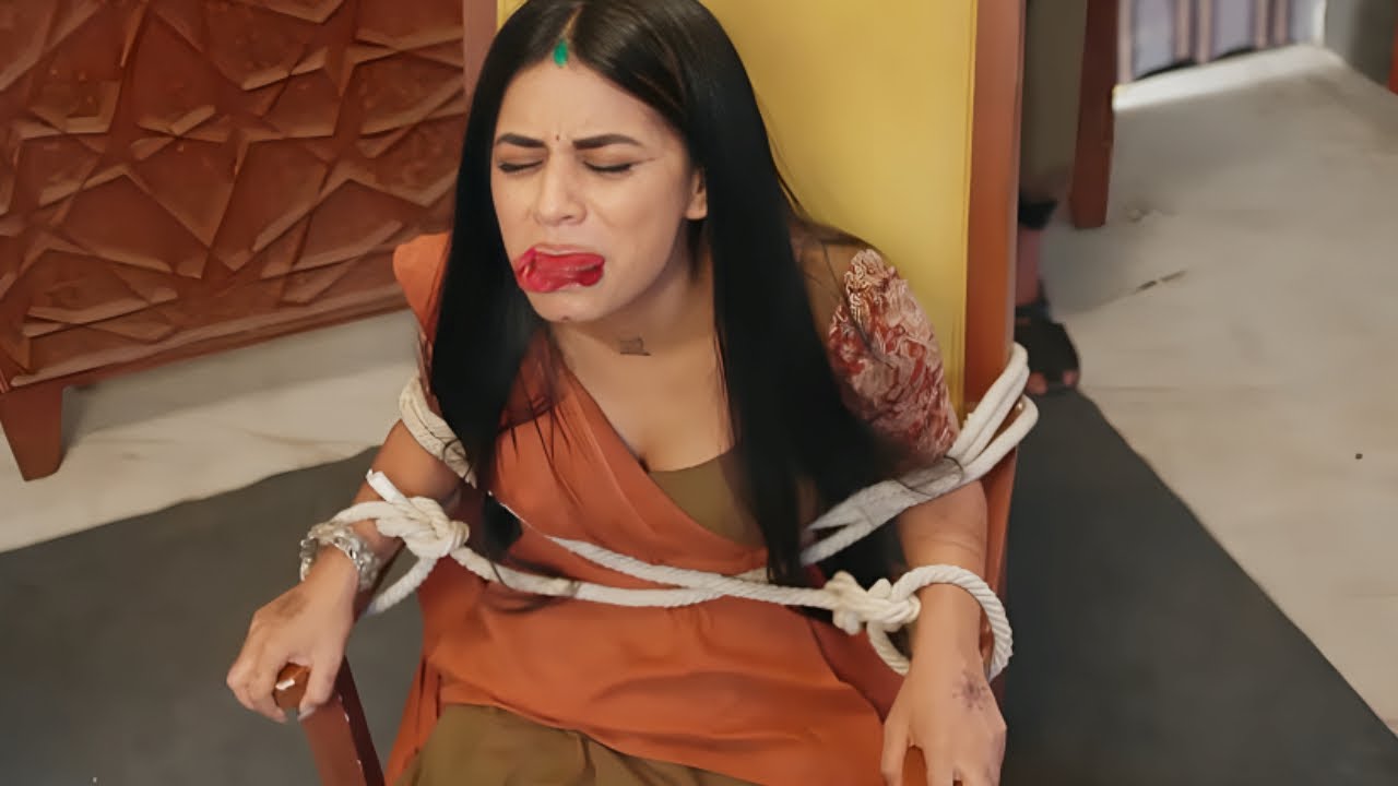 शादी के २ दिन बाद ही साँस ने किए बहू के ये हाल - Saksham Arya, Jaya Bhattachaeya - Hara Sindoor