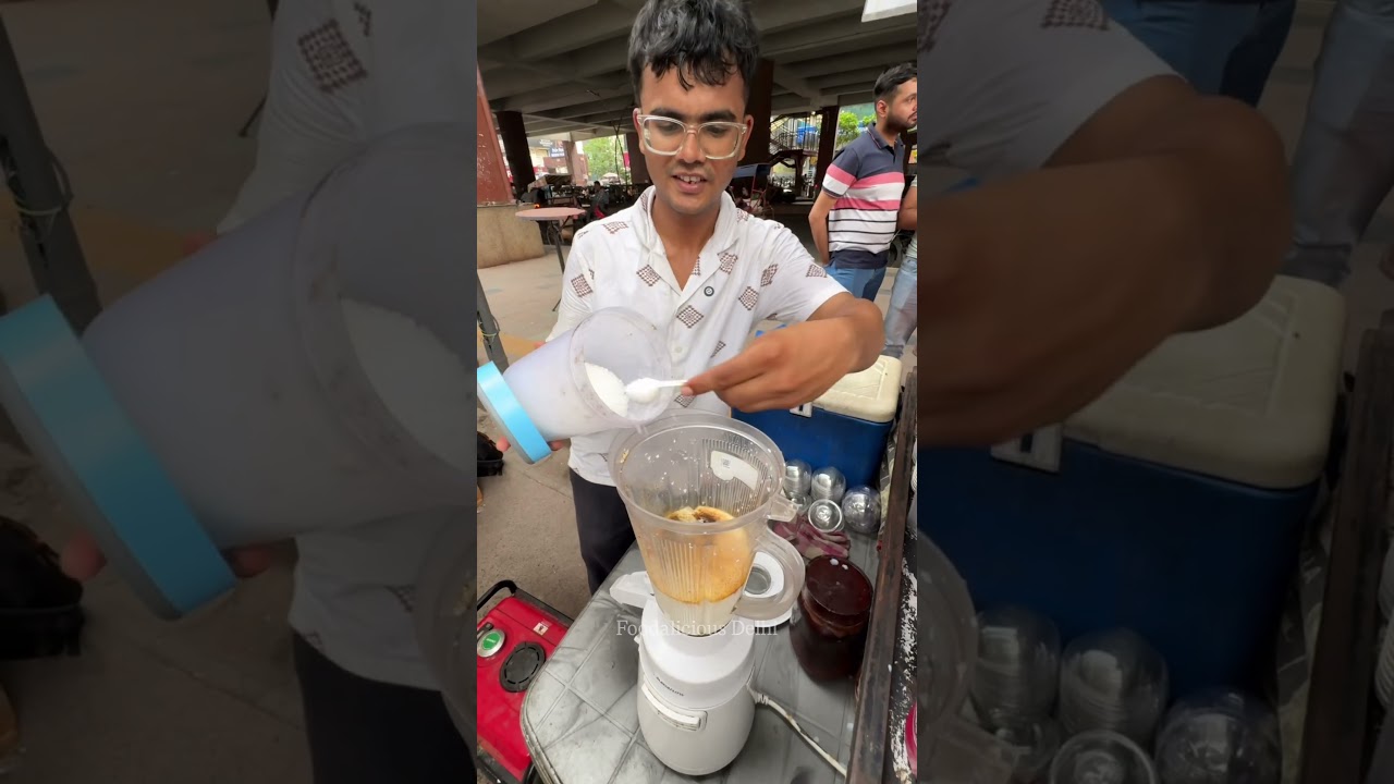 East Delhi's Famous ₹40 Street Style Cold Coffee | Bakaitea, Nirman Vihar Laxmi Nagar Opp V3S Mall