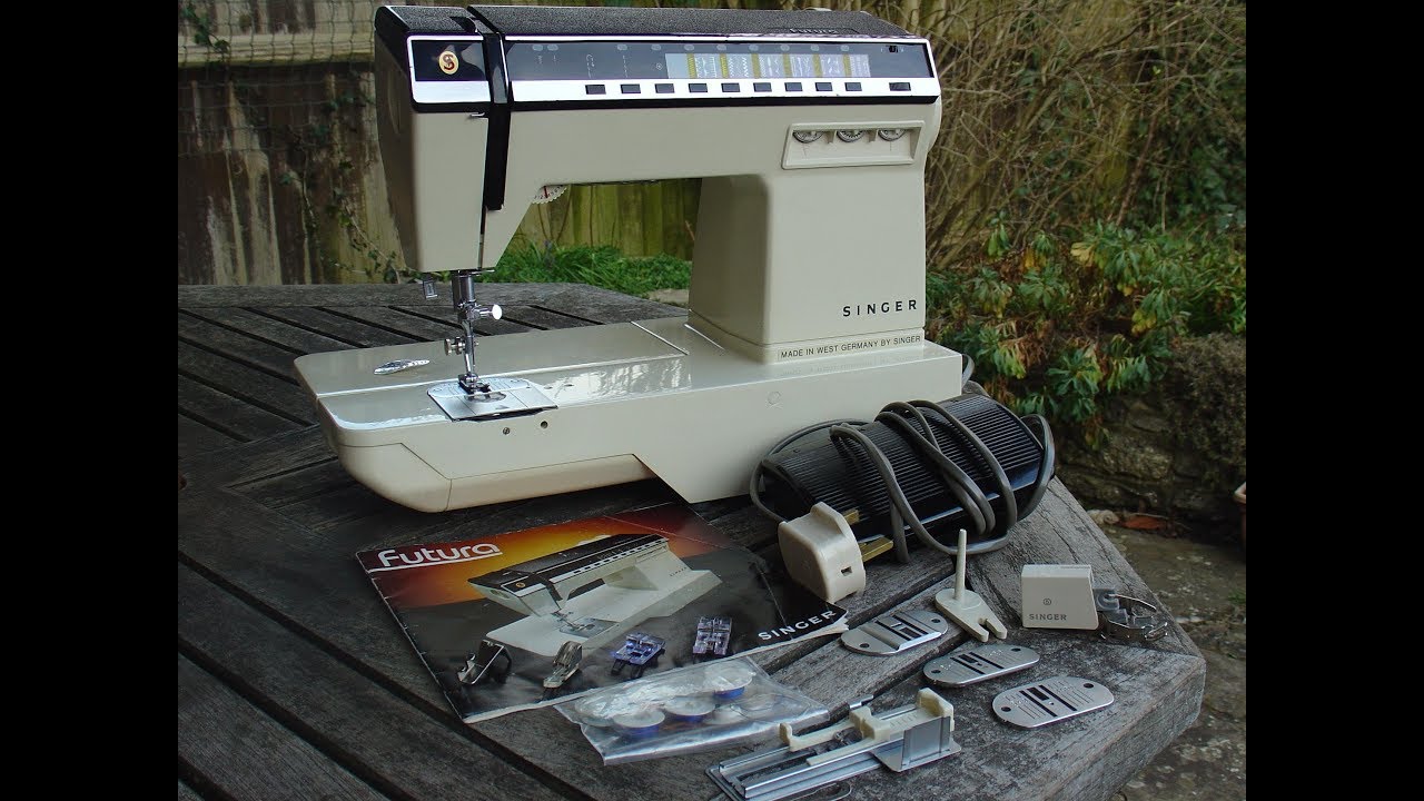 Singer Futura 1000 sewing machine
