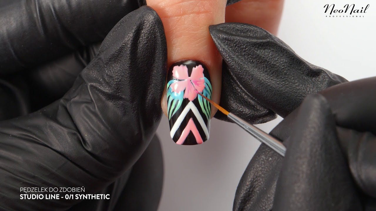 NeoNail Tutorial - odważna stylizacja łącząca geometryczne wzory i barwne kwiaty
