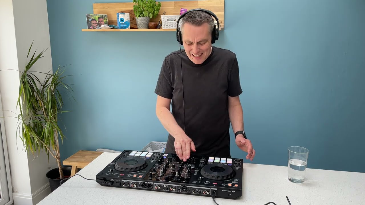 Classic Trance Mix 10 feat Armin Van Buuren, Above & Beyond, Signum, Matt Darey, Delerium, Tiesto