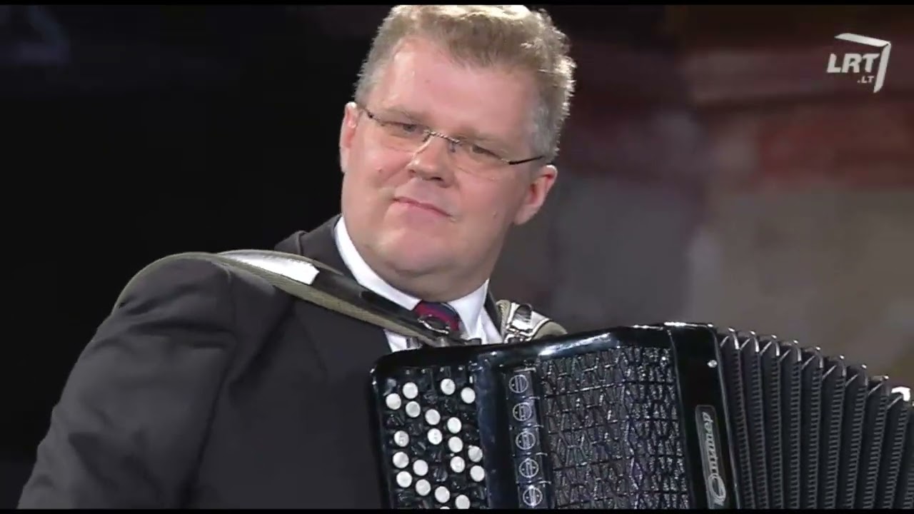 TANGO EL CHOCLO by A. Villoldo arr. for viola and accordion