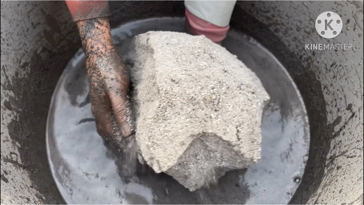 Mix texture dry floor and water crumbling #satisfying