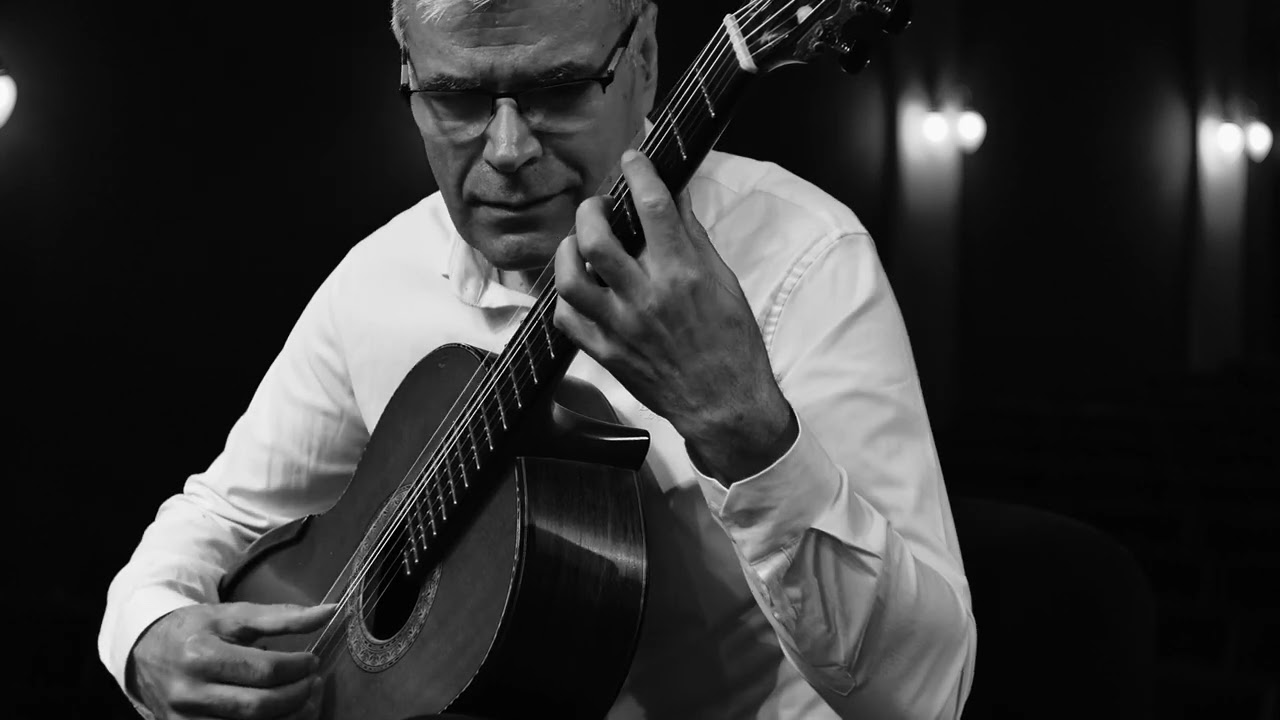Volodymyr Dotsenko plays Estudio Sencillo No. 16 by Leo Brouwer