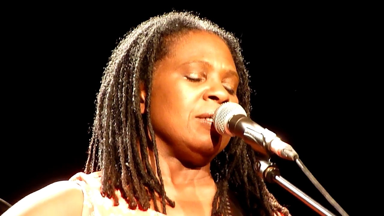 Ruthie Foster 
