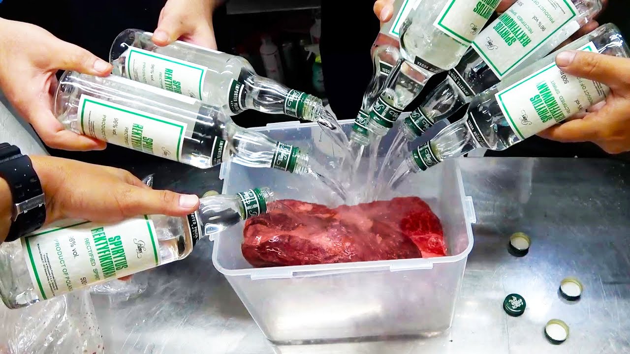 １か月間９６度の酒に肉漬けこんで焼いたら、大炎上してヤバイことになった…