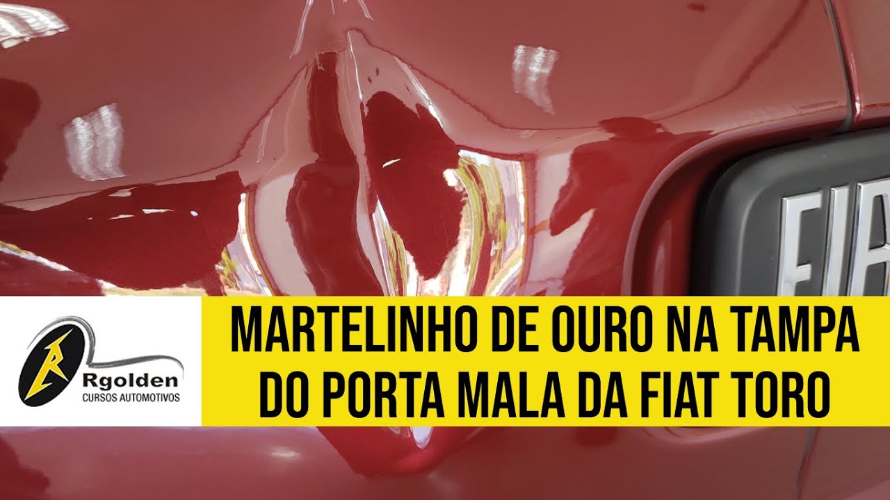 Martelinho de Ouro na Tampa do porta mala da Fiat Toro