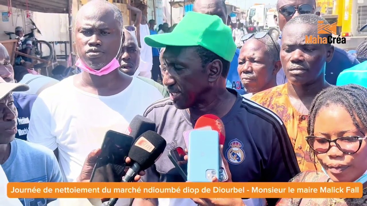 Journée de nettoiement du marché ndioumbe diop de Diourbel avec Monsieur le Maire Malick fall