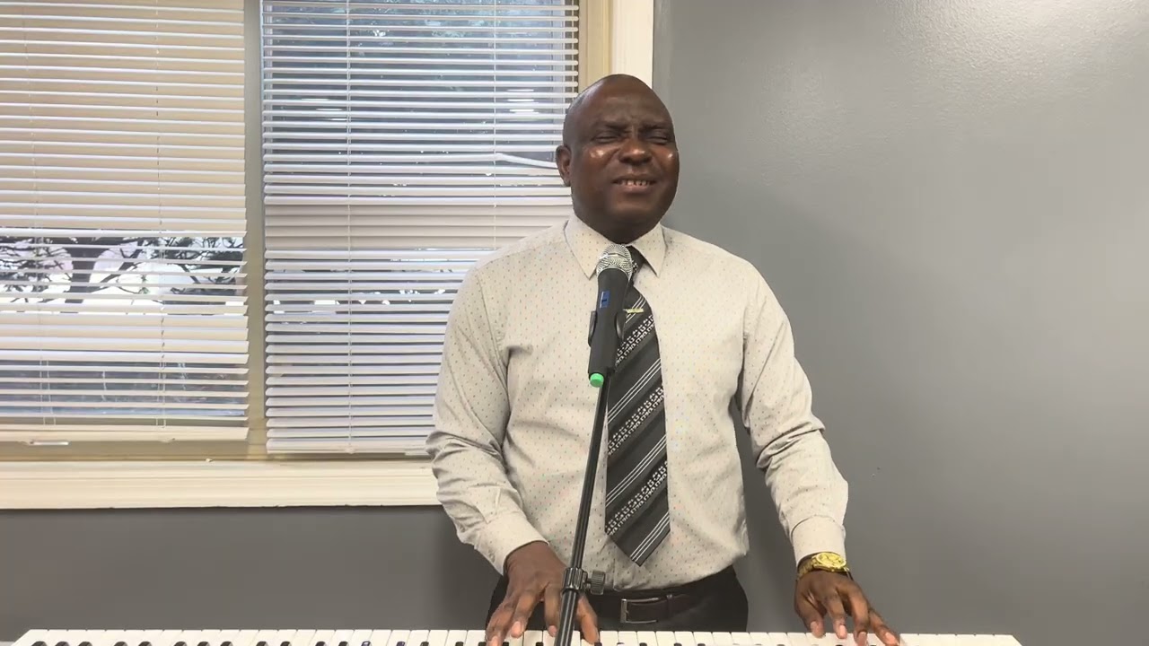 PRAISE AND WORSHIP SECTION 