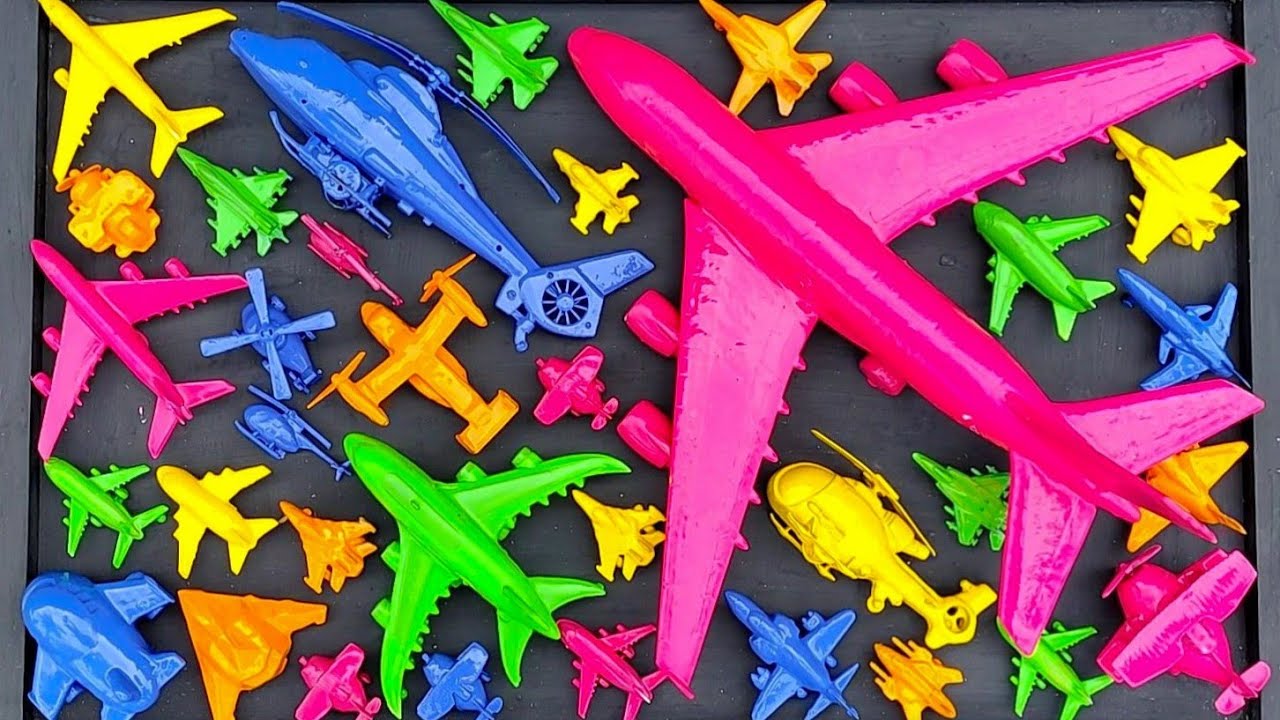Pesawat Warna-Warni⁉️Pesawat Garuda, B1-Bomber, Helicopter Apache,RC Plane Shukoi SU27, F6F Hellc4t