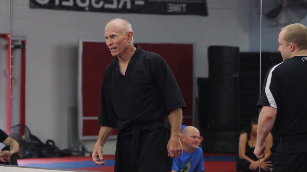 Superfoot teaches Shadow Boxing