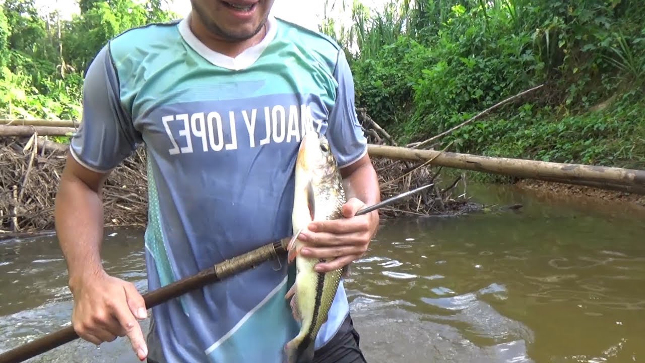 Pesca tradicional con Chuzo en Tame Arauca Colombia.