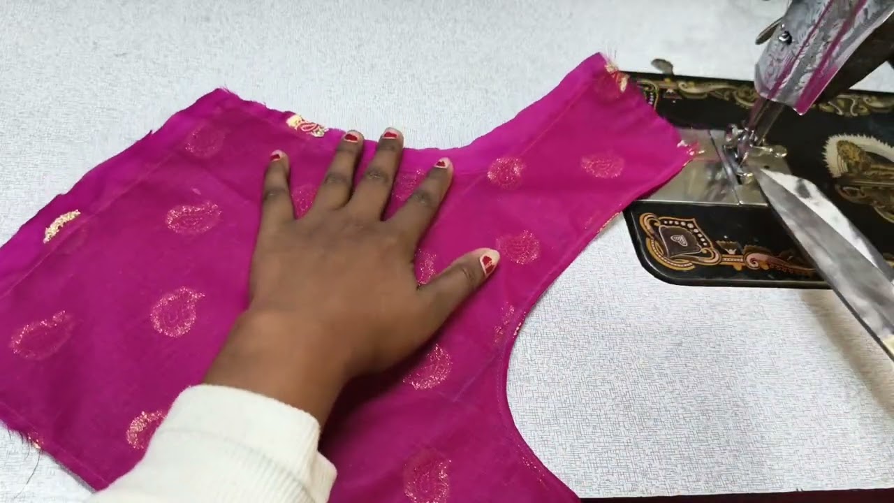 Very Beautiful Blouse Designs Back Neck || Blouse || Cutting And Stitching /Back Neck Blouse Design.