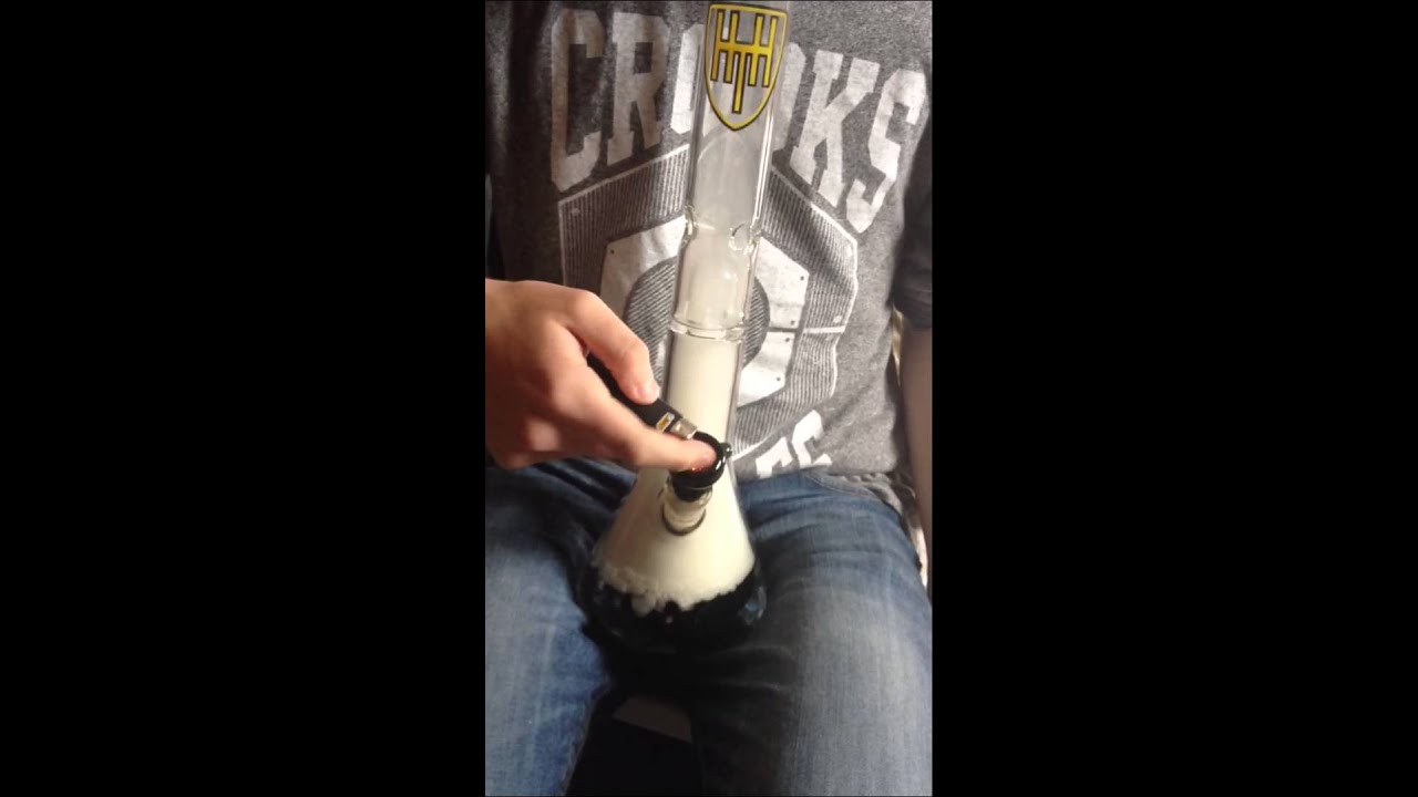 Huge Bong rip!