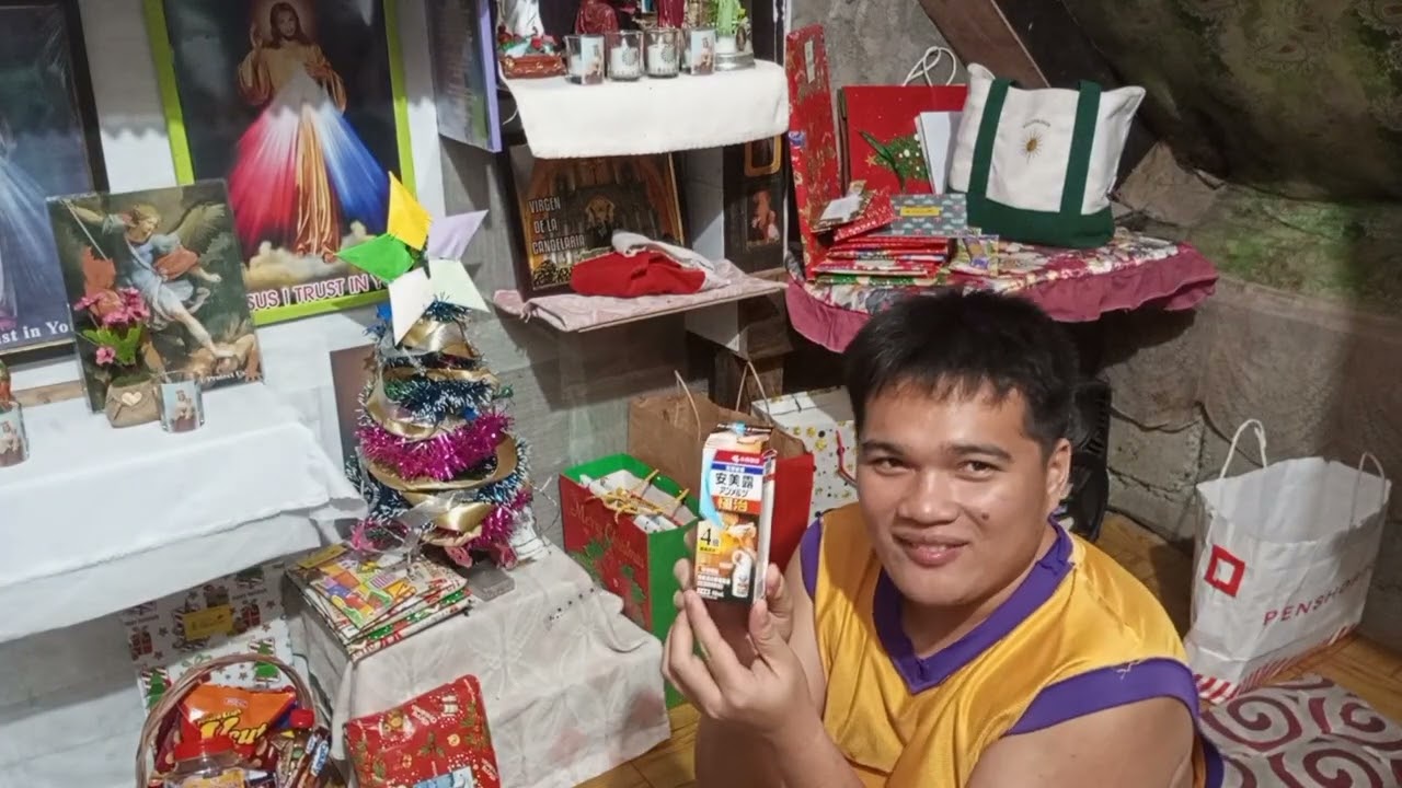 Unboxing Christmas Gifts my friends From Sta. Maria Trento