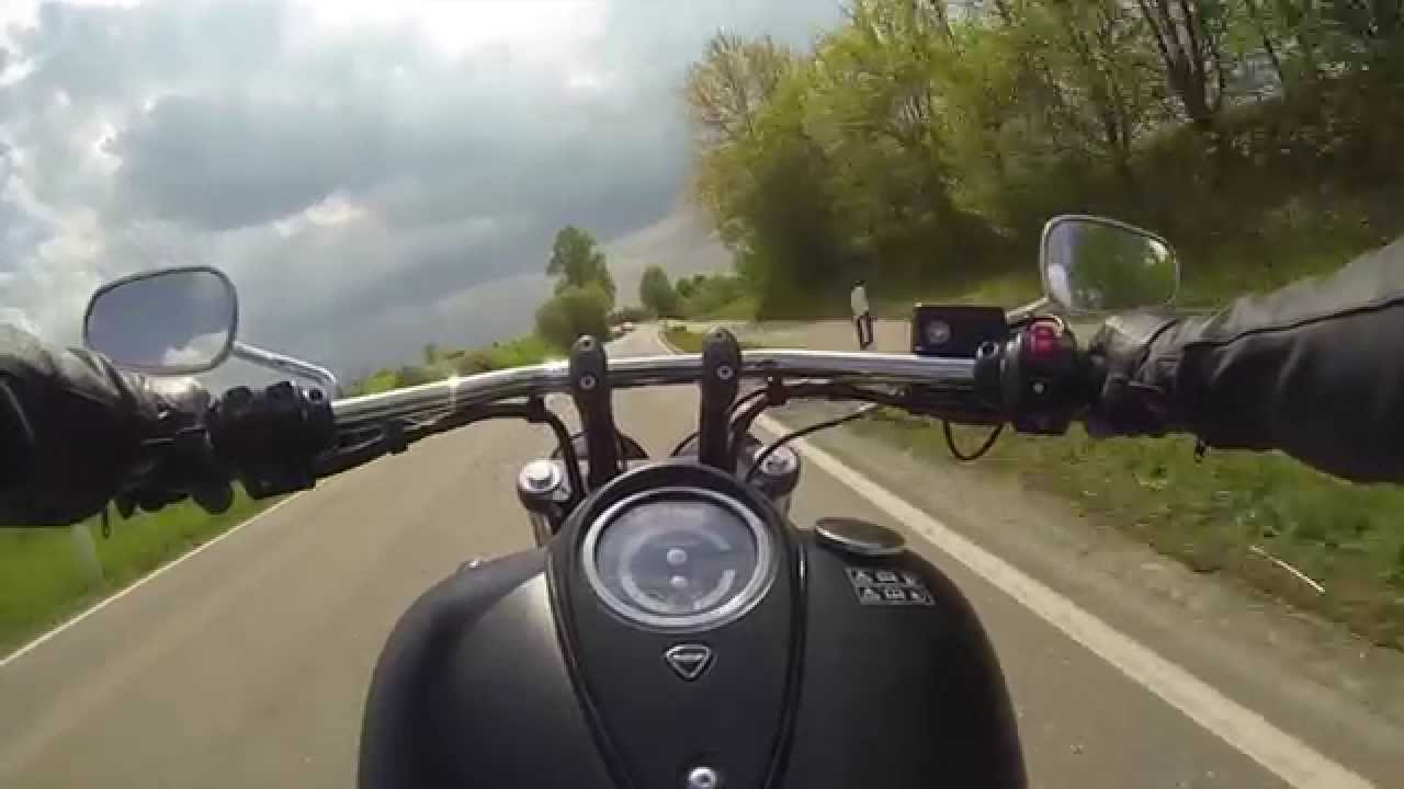Test Ride Triumph Thunderbird Storm 2014