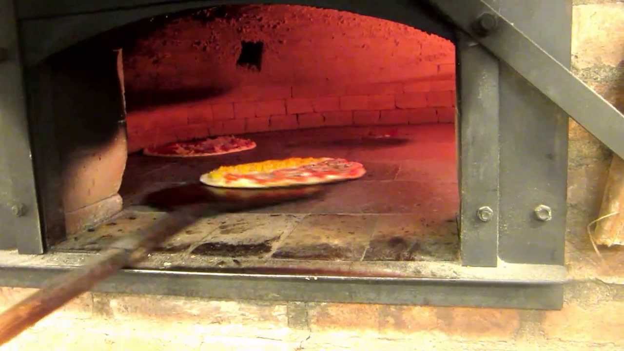 Pizzaria Camelo, simply THE BEST!!!!