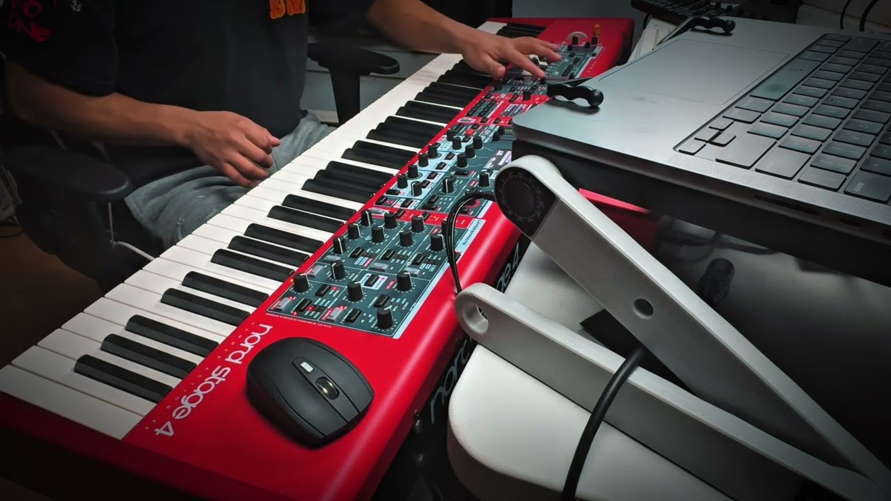 Tinic pad 😱❤️ NS4 (no talking) Review Nord stage 4 creando sonidos.