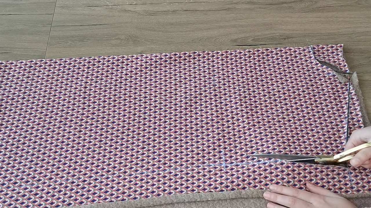 Это платье сшито всего из 1,5 метров ткани... Все спрашивали о нем 😯
