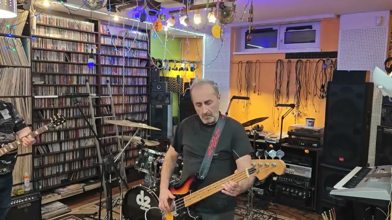 JAZZ 111225 +++